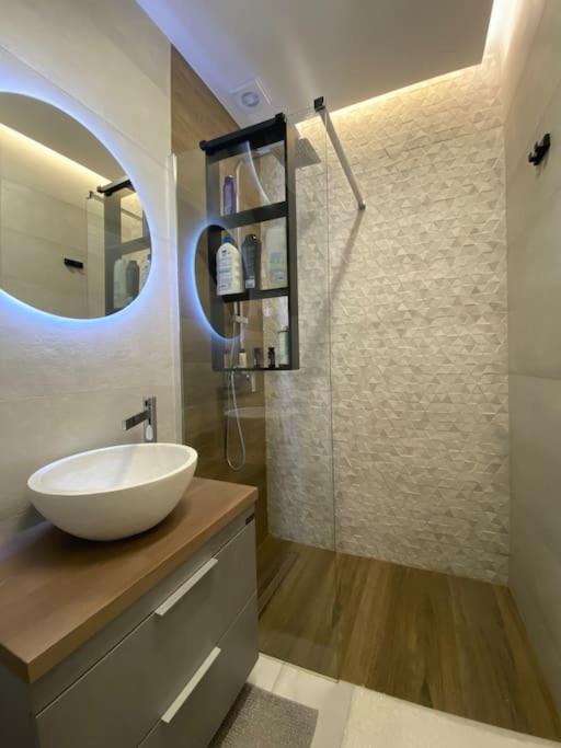 Luxury Apartment Akrata Esterno foto